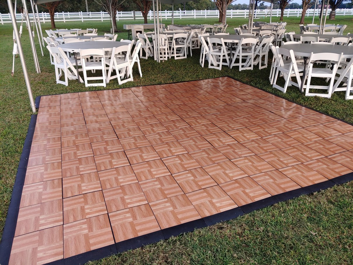 Oak Dance Floor 12′ x 12′ or 16′ x 16′